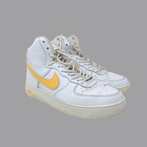 Nike Air Force 1 AF1 Sneakers 8 White High Top Yellow Mens